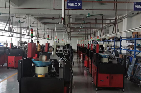 自動攻牙機的通用性合適中小型企業(yè)